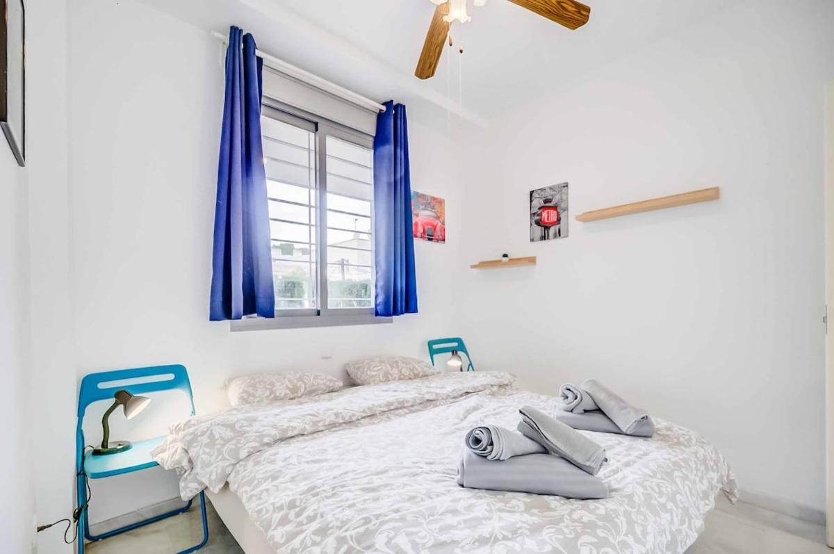 Appartement 132 - Charming With Sea Views, Fuengirola! *