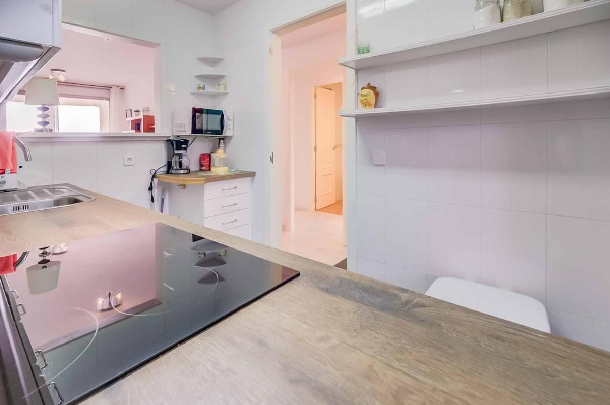 132 - Charming With Sea Views, Fuengirola!